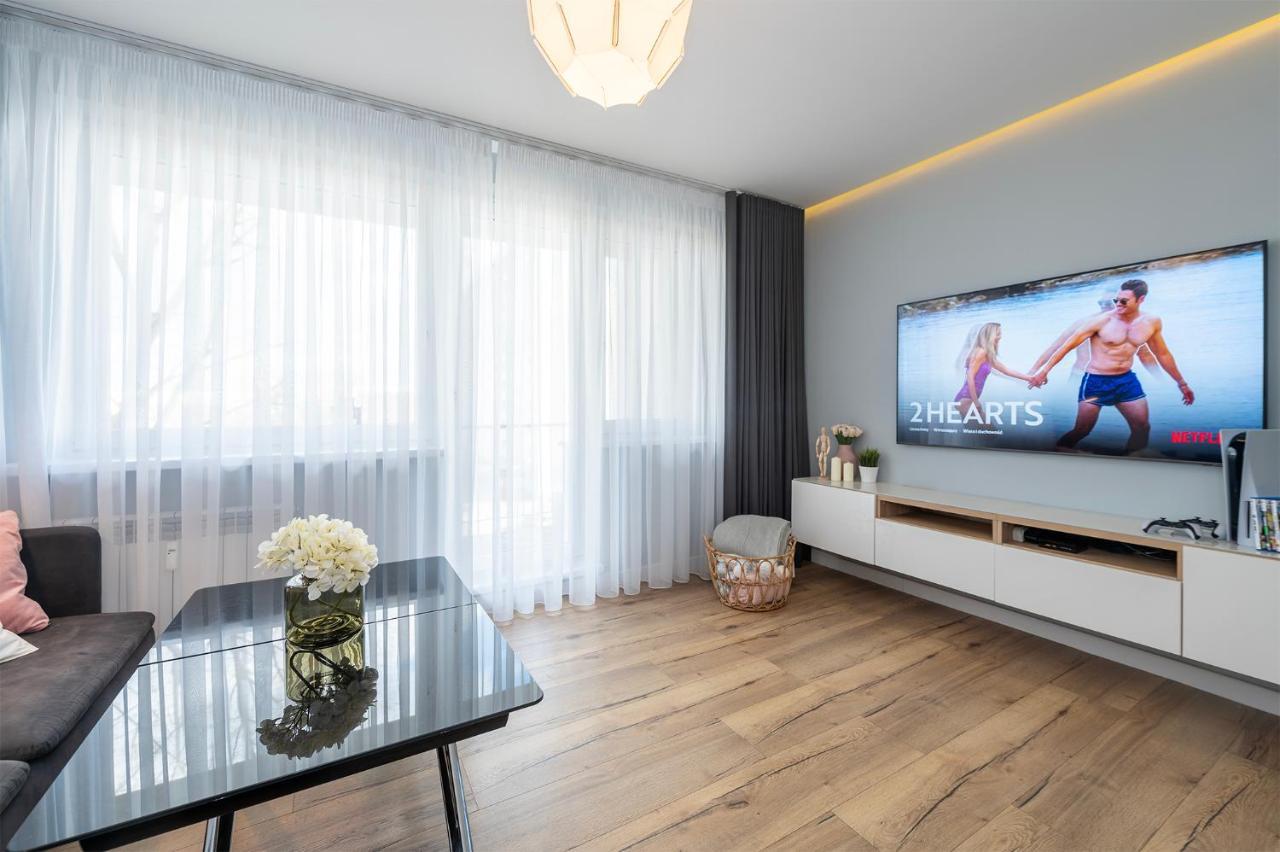 Golden Sands - Winda, 2 Sypialnie Oraz Salon, Lozeczko Turystyczne, Balkon, Play Station 5, Ekspress Do Kawy, Atlas Arena, Zoo, Fala Łódź Esterno foto